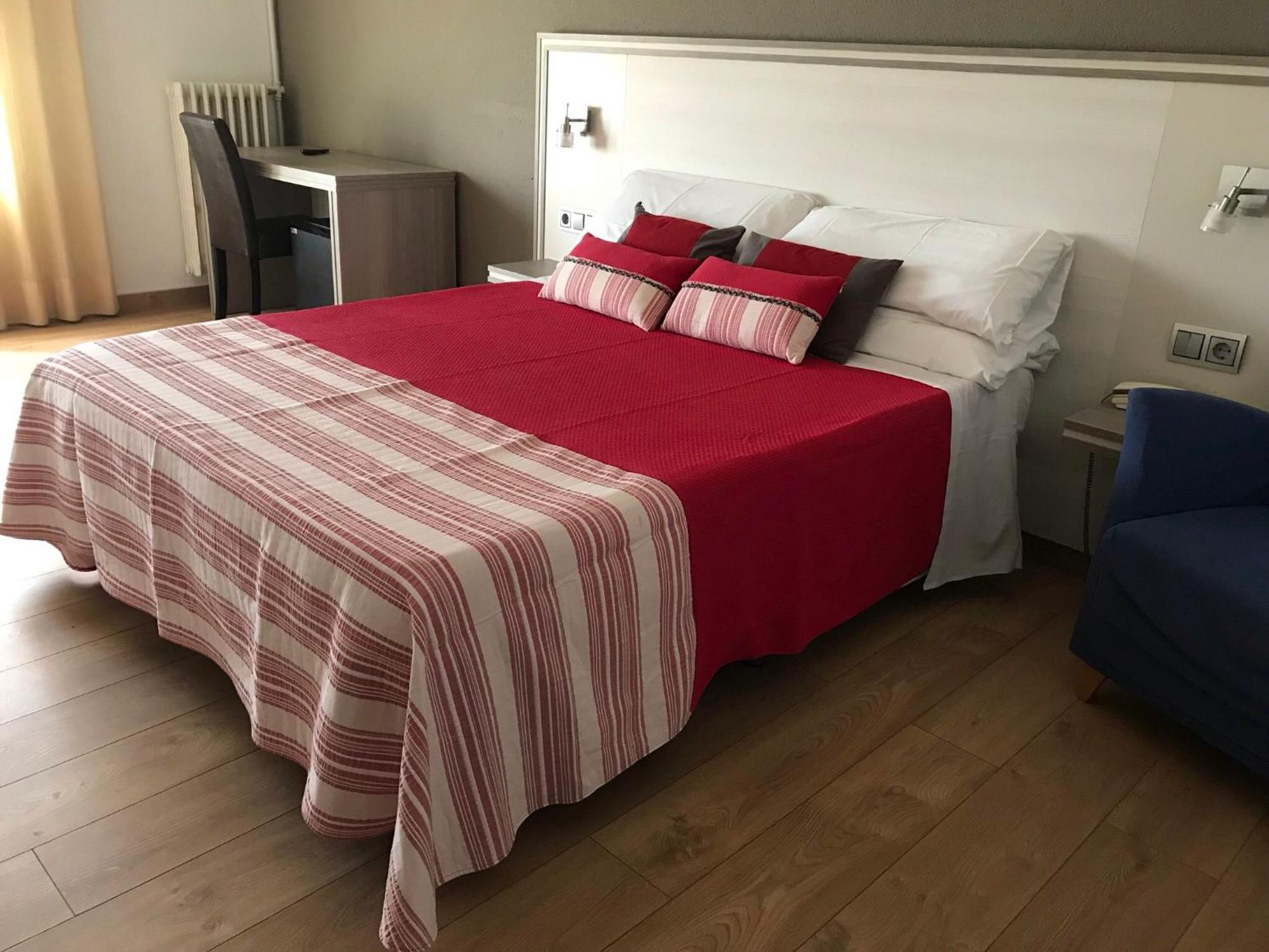 Hotel Planas Salou Buitenkant foto