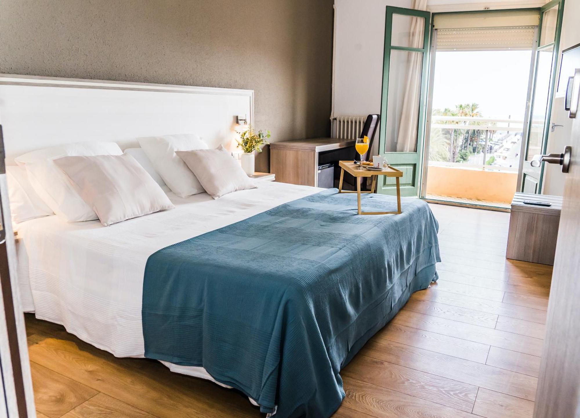 Hotel Planas Salou Buitenkant foto
